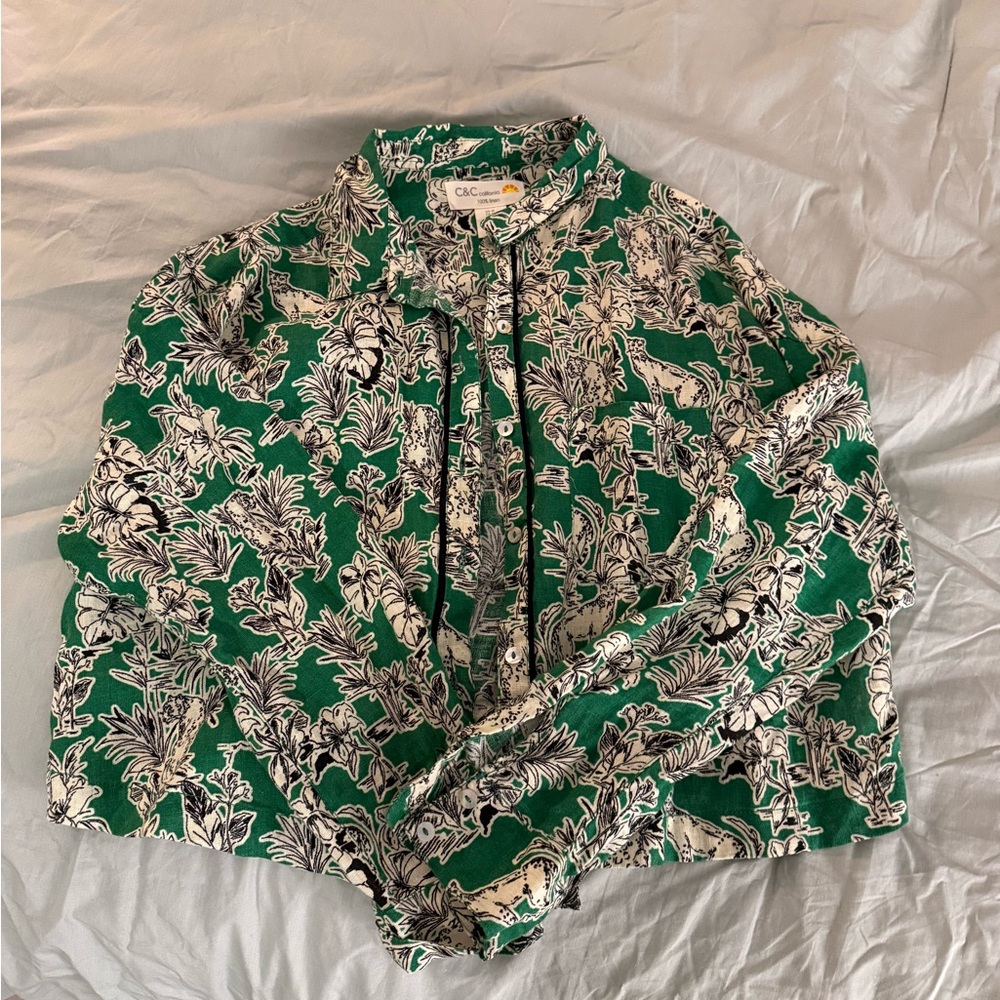 C&C California Green and White Floral Blouse